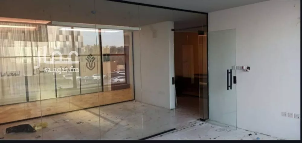 مكتب تجاري للإيجار في شارع ابي بكر الصديق, حي النفل, مدينة الرياض, منطقة الرياض 1 صورة