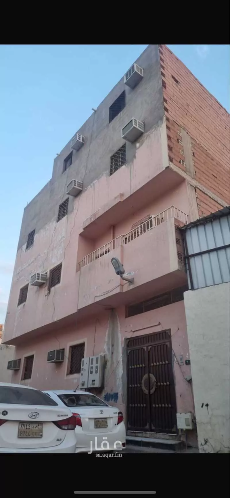 عمارة للبيع في شارع الخيبري ابن النعمان ، حي بني ظفر ، المدينة المنورة ، منطقة المدينة المنورة 1 صورة
