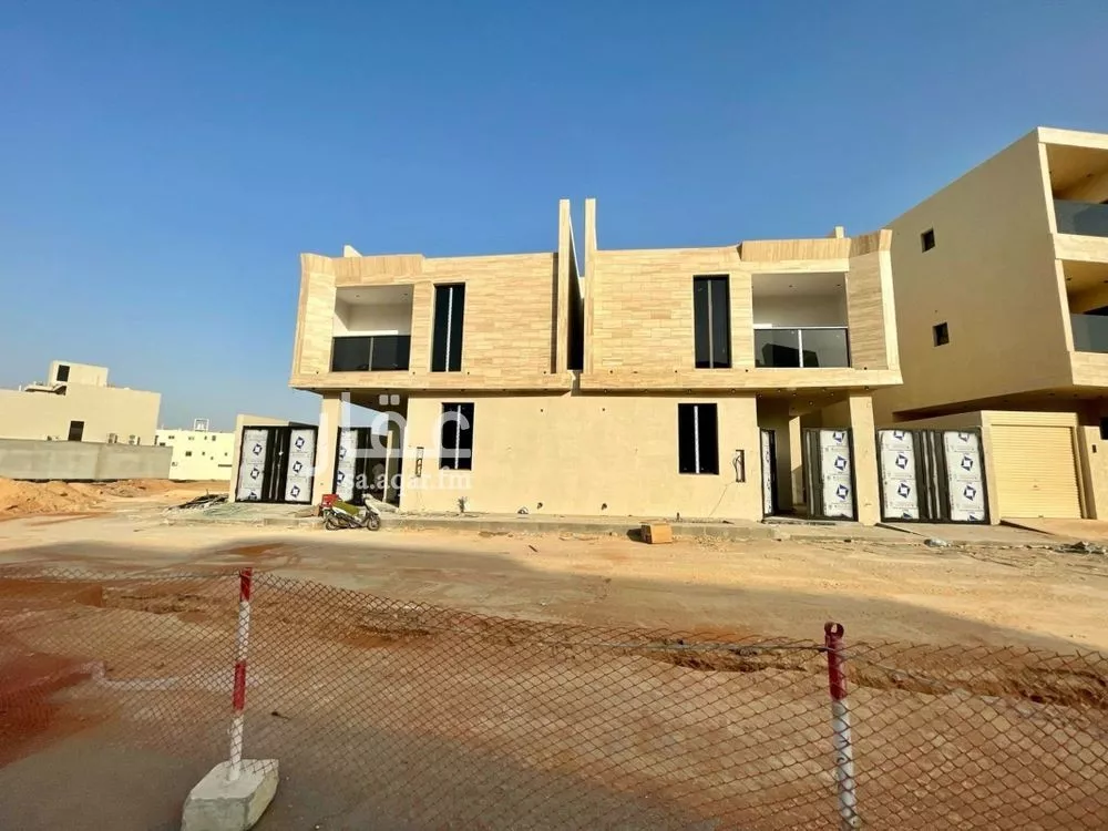 فيلا للبيع في شارع أبي محمد الأكفاني, حي المهدية, مدينة الرياض, منطقة الرياض 1 صورة