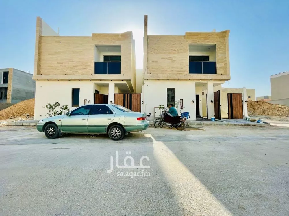فيلا للبيع في شارع محمد بن أحمد الحجازي, حي المهدية, مدينة الرياض, منطقة الرياض 1 صورة
