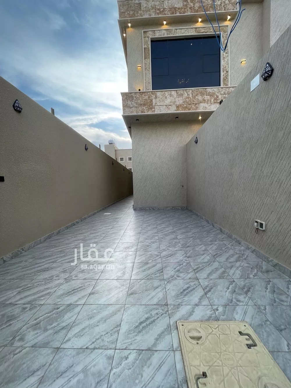 شقة للبيع في شارع احمد بن ادريس, حي الوفاء, مدينة خميس مشيط, منطقة عسير 1 صورة