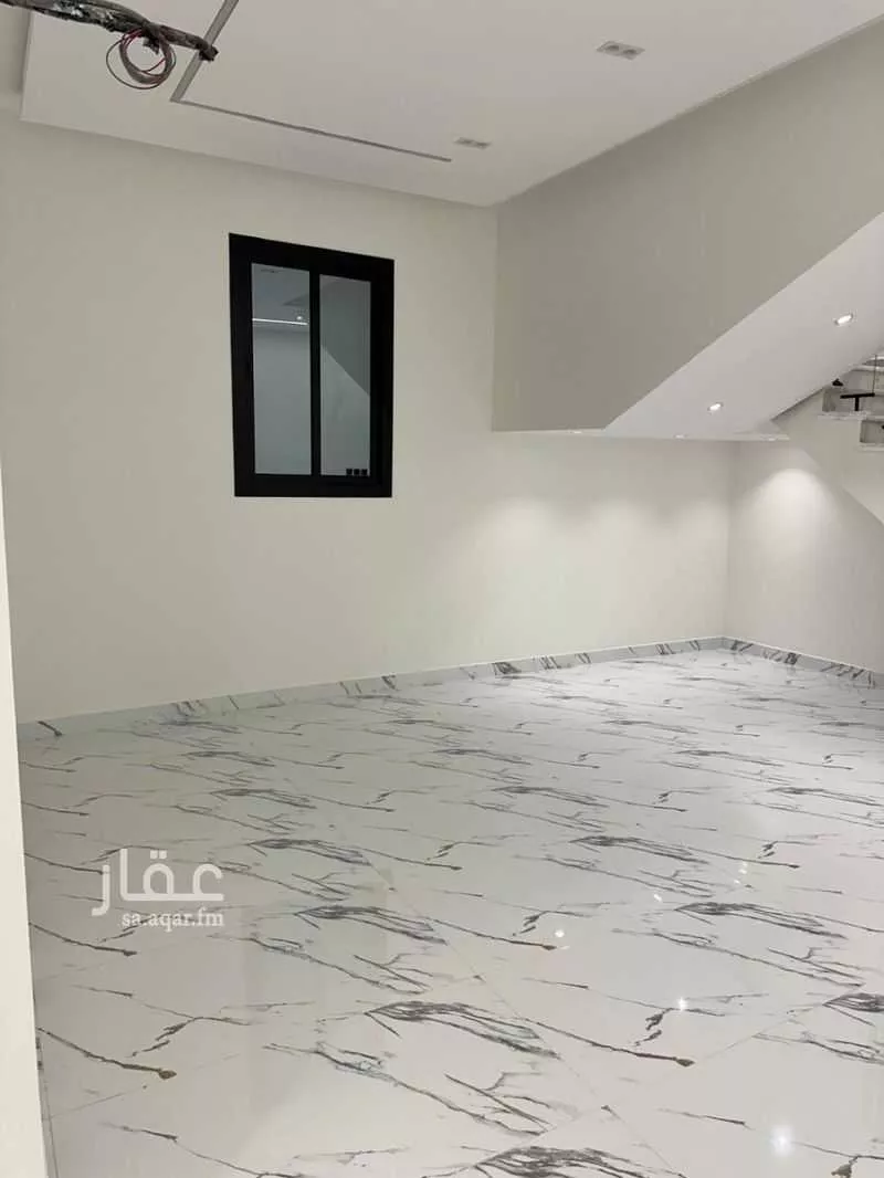 فيلا للبيع في شارع ابي الروح الشافعي, حي ضاحية الإسكان, مدينة الطائف, منطقة مكة المكرمة 1 صورة