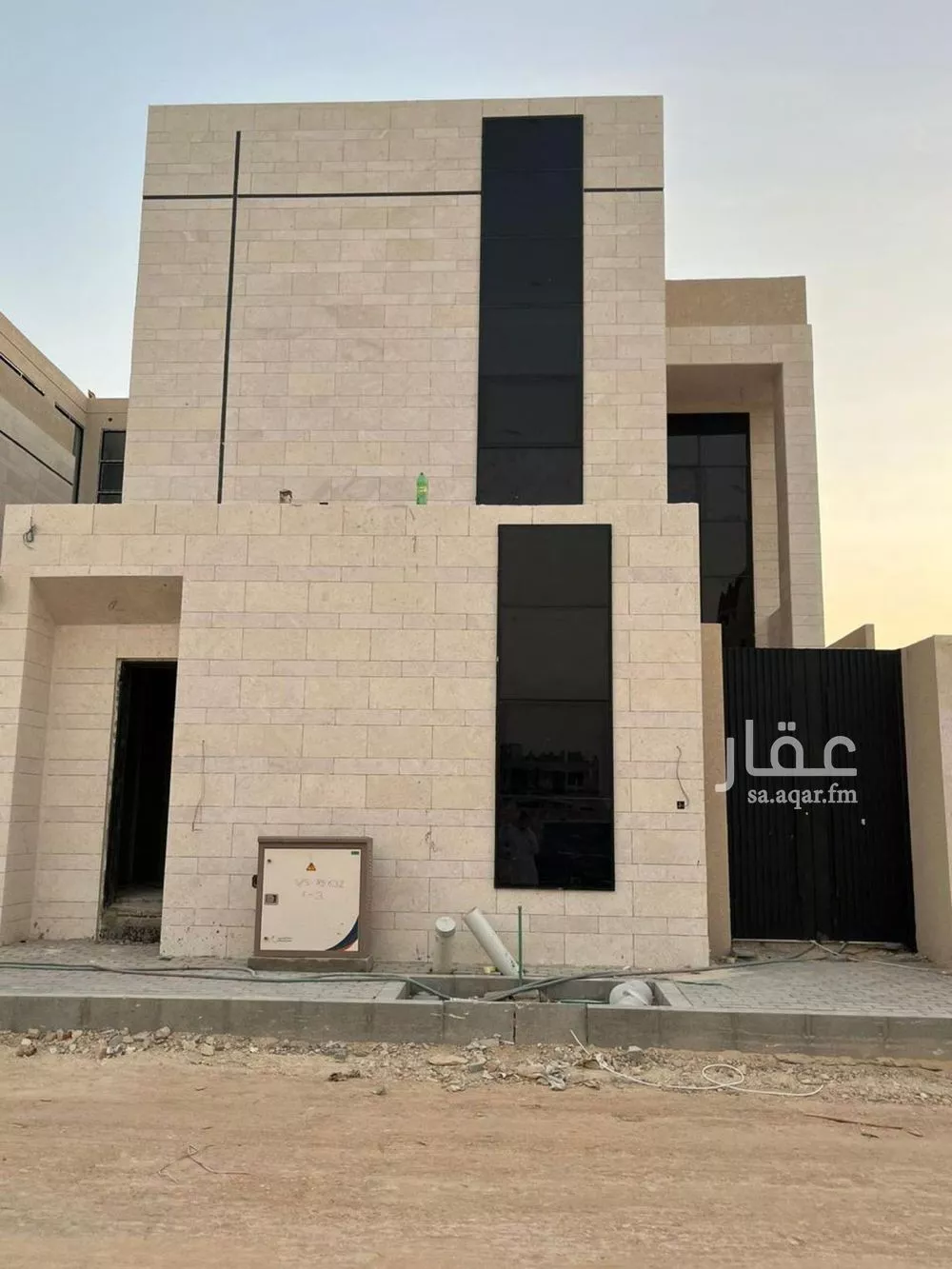 فيلا للبيع في شارع عمرو بن شجيرة, حي المهدية, مدينة الرياض, منطقة الرياض 1 صورة