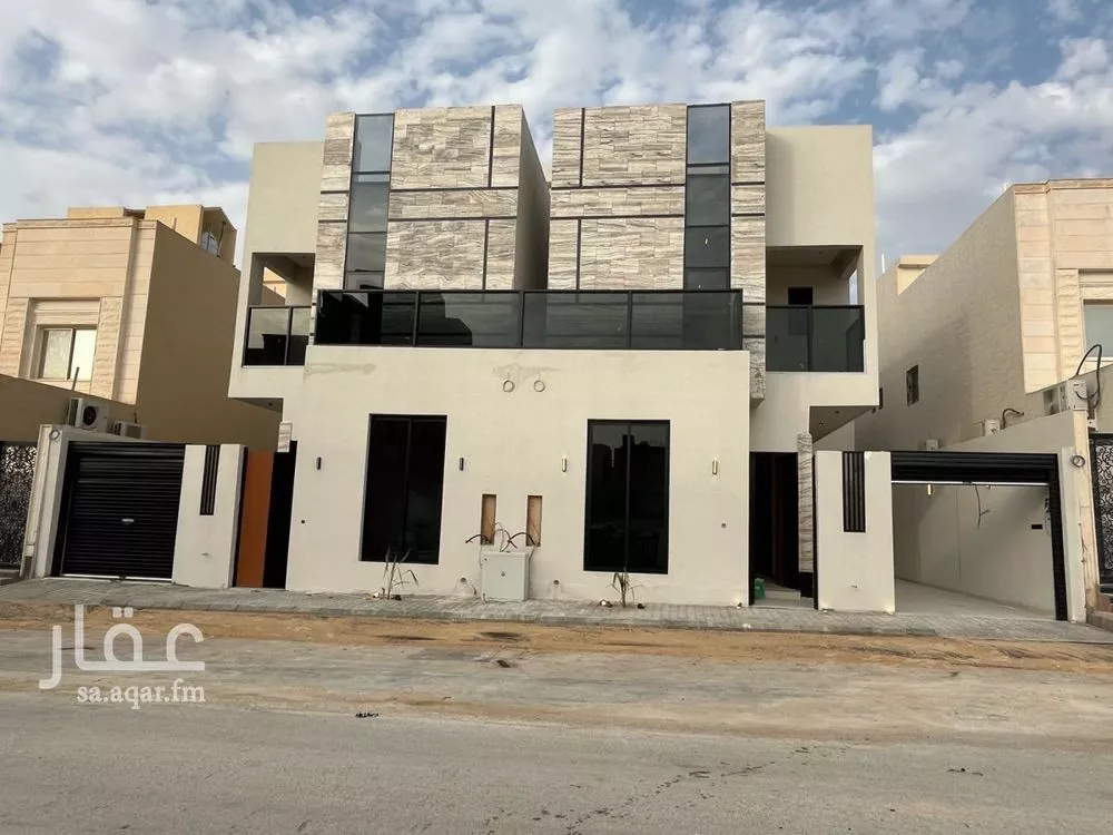 فيلا للبيع في شارع محمد فردوس, حي المهدية, مدينة الرياض, منطقة الرياض 1 صورة