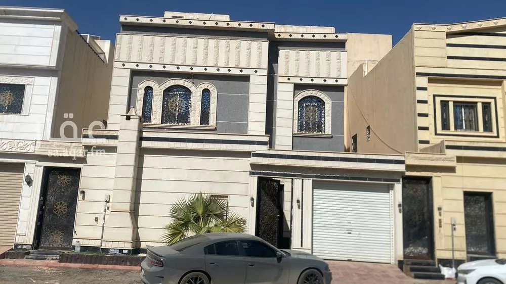 فيلا للبيع في شارع أبي أحمد القيسي, حي الرمال, مدينة الرياض, منطقة الرياض 1 صورة