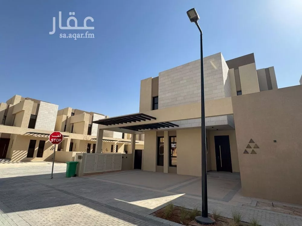 فيلا للبيع في شارع رقم 1240, حي سدرة, مدينة الرياض, منطقة الرياض 1 صورة