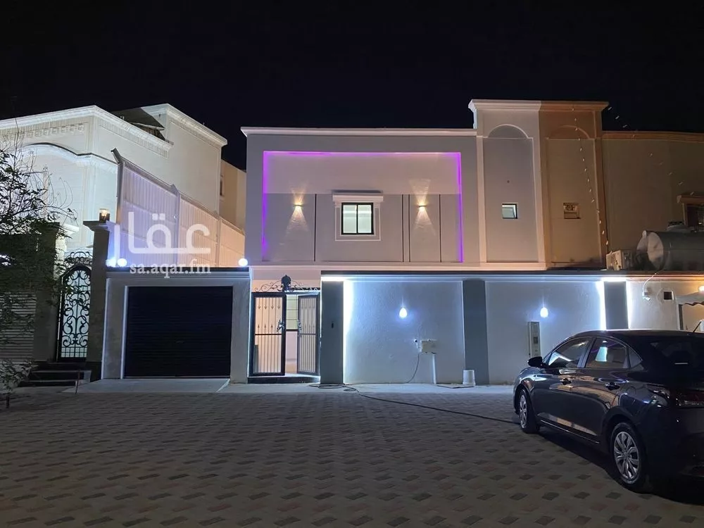 فيلا للبيع في شارع حمزة بن عبد المطلب, حي ضاحية الملك فهد, مدينة الدمام, المنطقة الشرقية 1 صورة