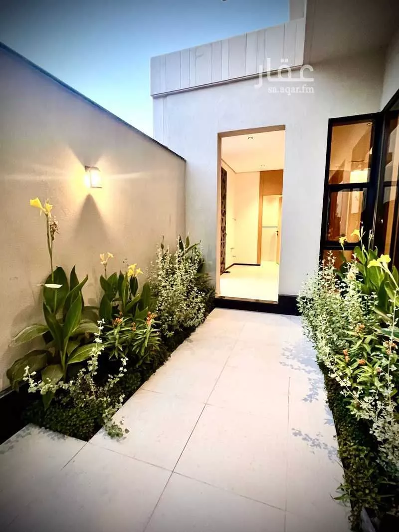 دور للبيع في شارع جبل طويق, حي الصحافة, مدينة الرياض, منطقة الرياض 1 صورة