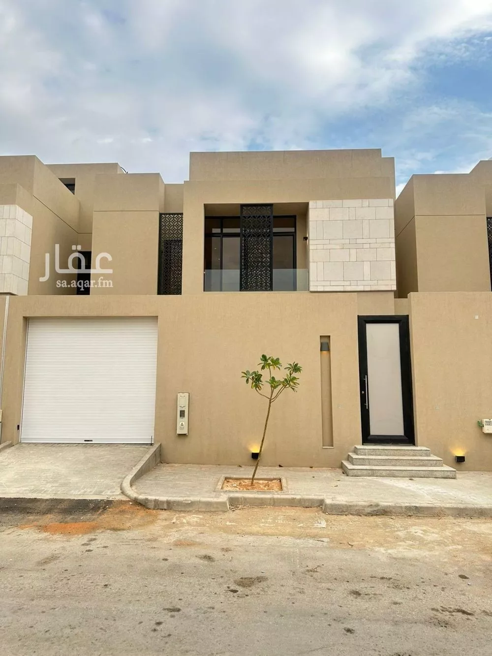 فيلا للبيع في شارع الزراع بن عامر, حي النرجس, مدينة الرياض, منطقة الرياض 1 صورة