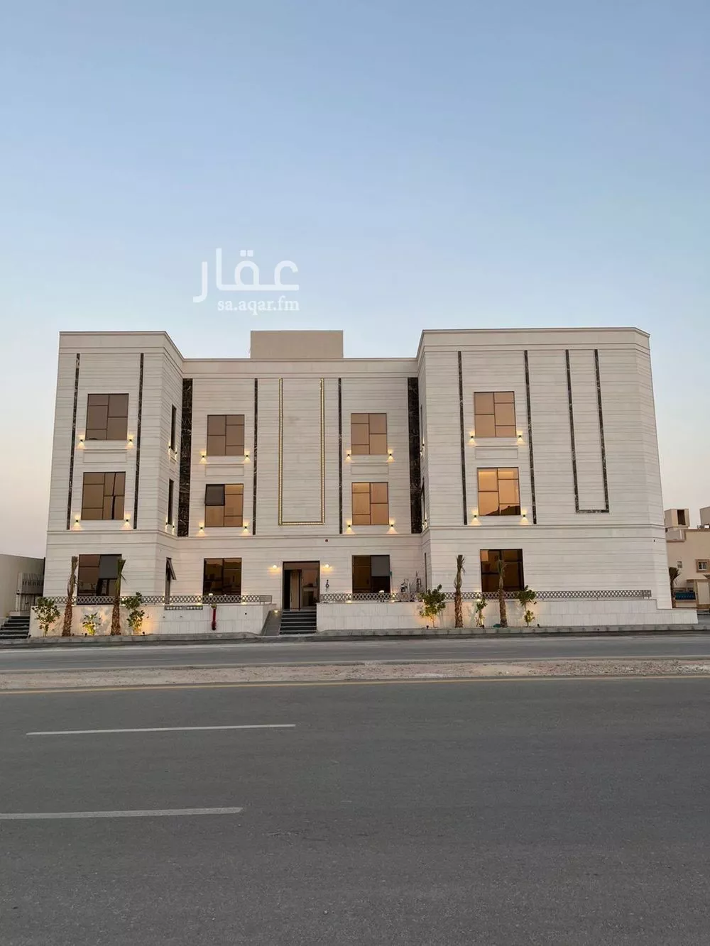 شقة للبيع في 1 صورة