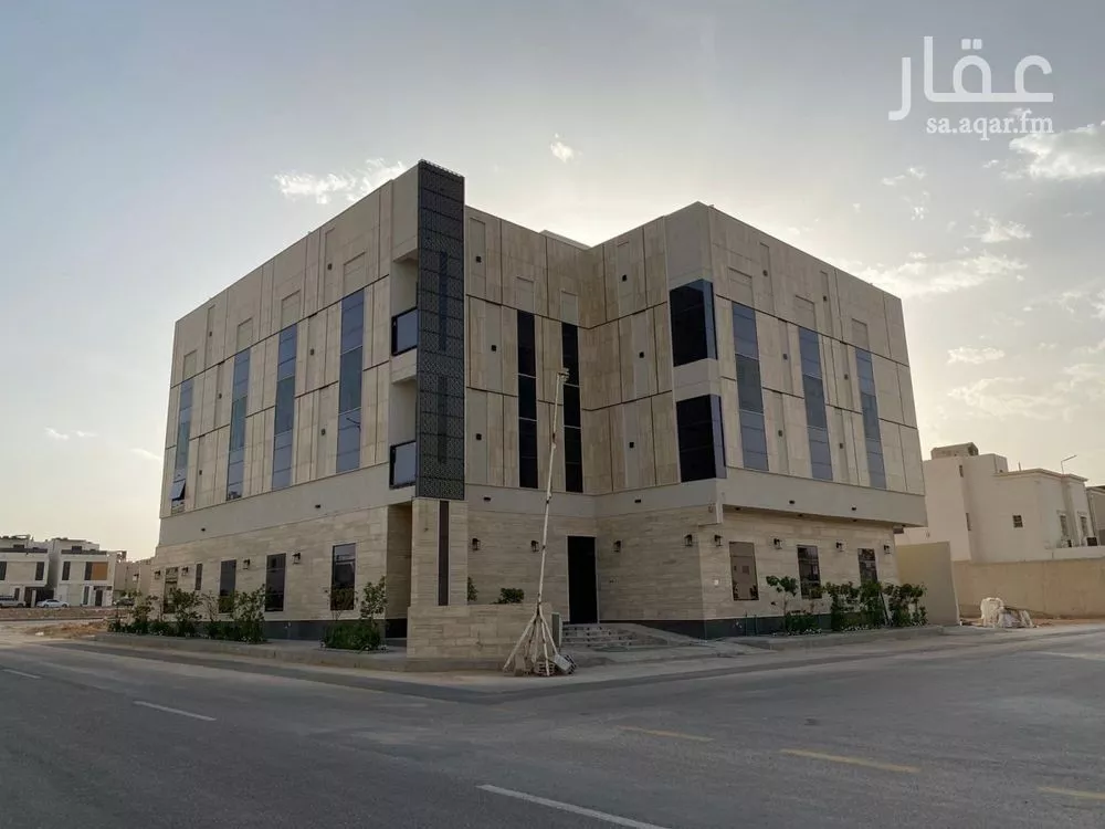 شقة للبيع في 1 صورة