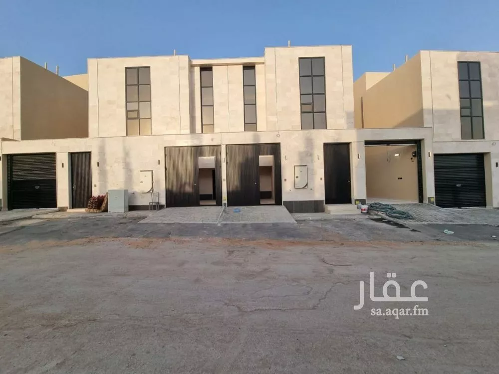 دور للبيع في شارع أبي الفتح المسلمي, حي السويدي الغربي, مدينة الرياض, منطقة الرياض 1 صورة