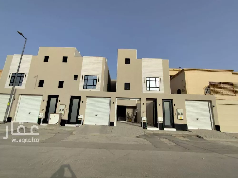 دور للبيع في شارع مالك بن الحارث, حي بدر, مدينة الرياض, منطقة الرياض 1 صورة