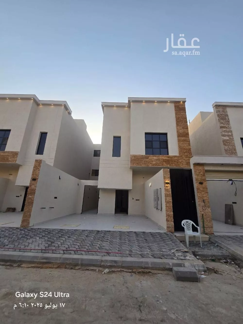 دور للبيع في شارع محمد بن سعيد المسلم, حي عكاظ, مدينة الرياض, منطقة الرياض 1 صورة