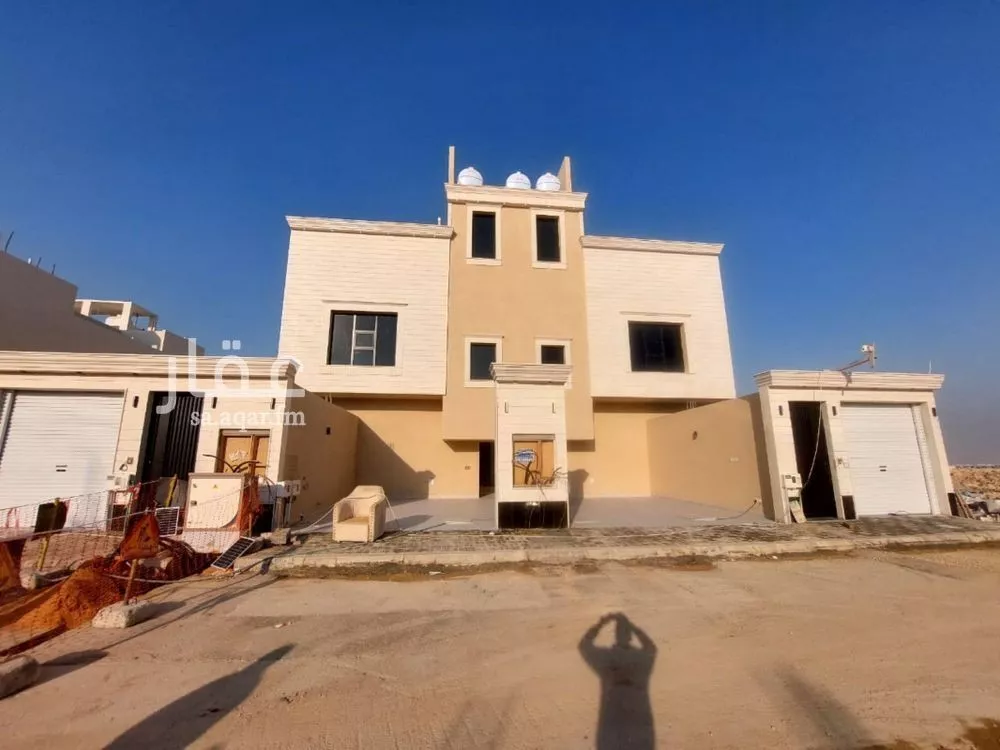 شقة للبيع في شارع إبراهيم الخزرجي, حي عكاظ, مدينة الرياض, منطقة الرياض 1 صورة