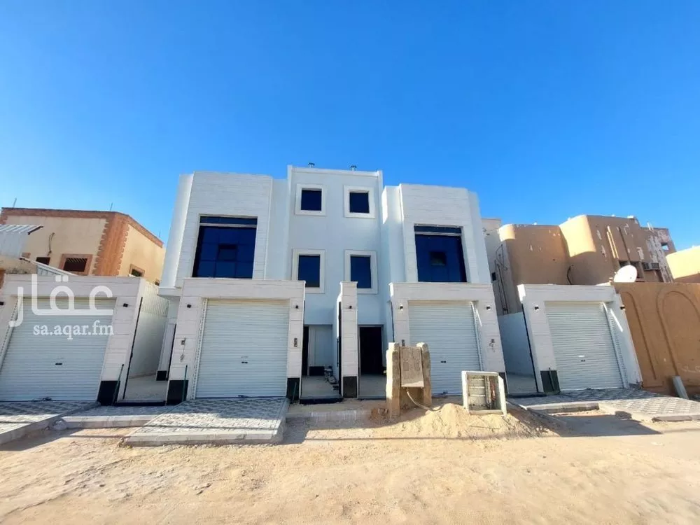 دور للبيع في شارع بداح العنقري, حي ظهرة البديعة, مدينة الرياض, منطقة الرياض 1 صورة