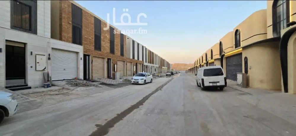 فيلا للبيع في شارع محمد بن أحمد بيري, حي طويق, مدينة الرياض, منطقة الرياض 1 صورة