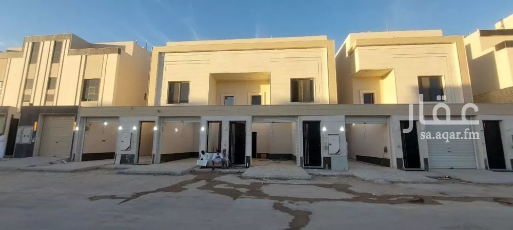 دور للبيع في شارع إسماعيل القسط, حي طويق, مدينة الرياض, منطقة الرياض 1 صورة