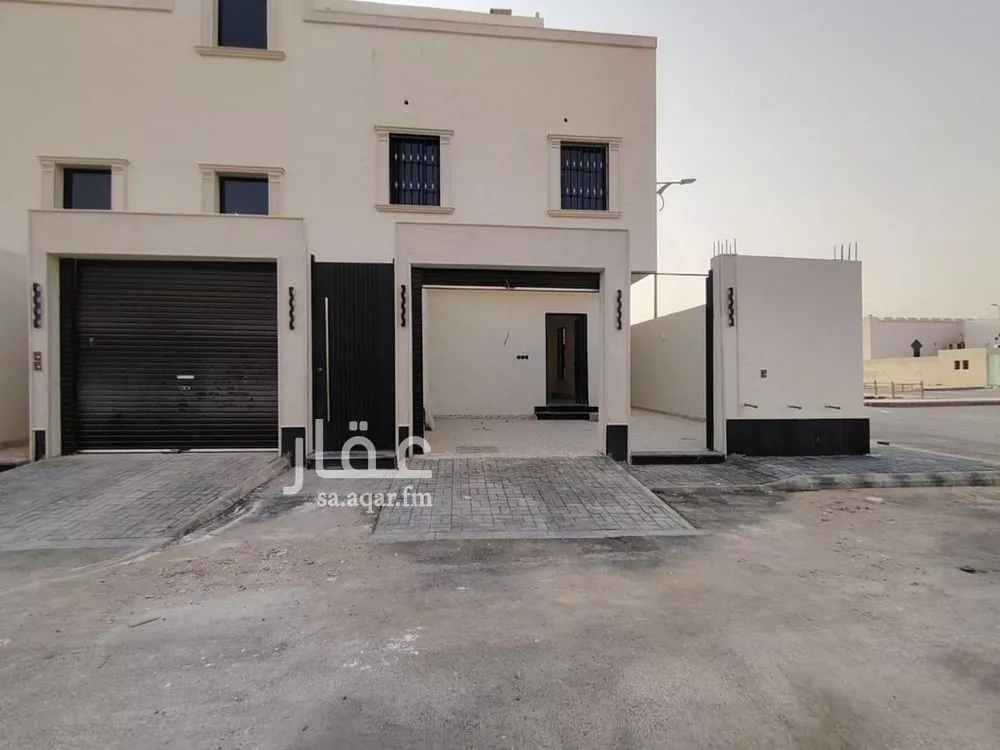 دور للبيع في شارع العيضة, حي طويق, مدينة الرياض, منطقة الرياض 1 صورة
