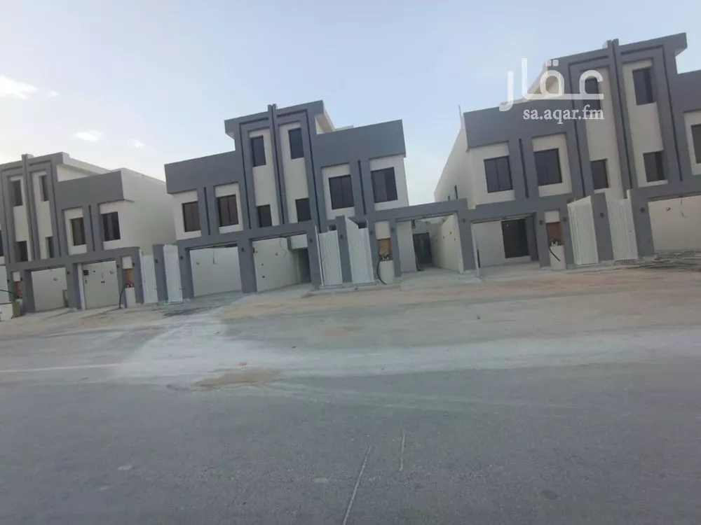 دور للبيع في شارع رضي الدين الحنبلي, حي عكاظ, مدينة الرياض, منطقة الرياض 1 صورة