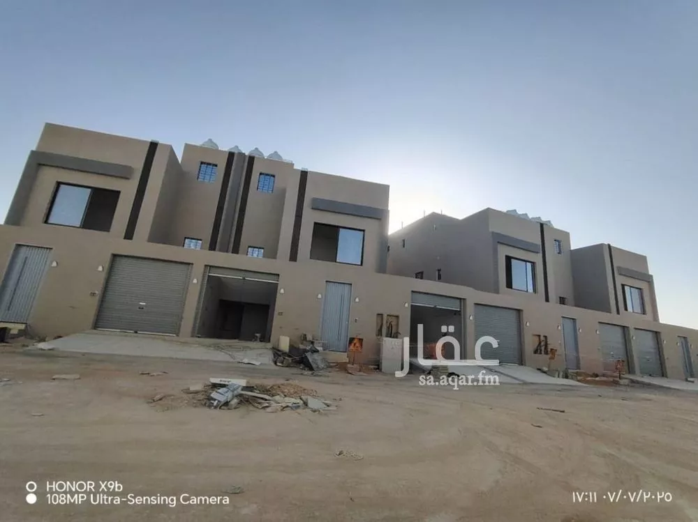 دور للبيع في شارع الامام البخاري, حي بدر, مدينة الرياض, منطقة الرياض 1 صورة