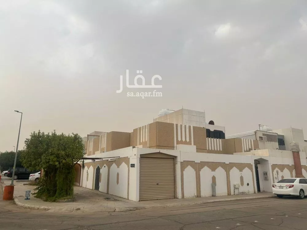 دور للبيع في شارع محمد بن الحنفيه, حي الإسكان, مدينة بريده, منطقة القصيم 1 صورة