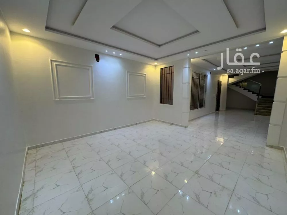 فيلا للإيجار في شارع شارع صالح بن علي ابو الورود, حي الرمال, مدينة الرياض, منطقة الرياض 1 صورة