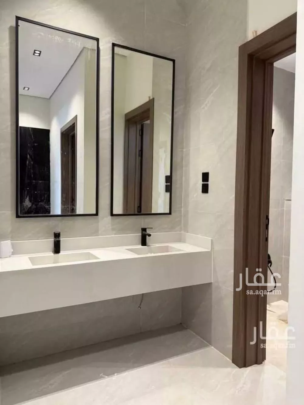 دور للبيع في شارع المينا , حي الندوة, مدينة الرياض, منطقة الرياض 1 صورة