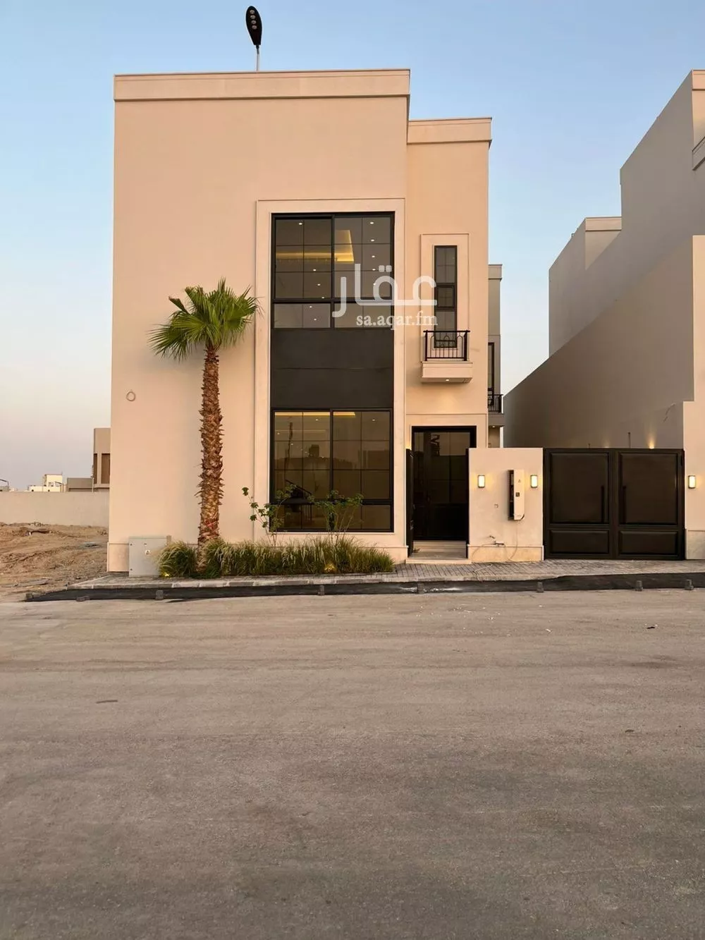 فيلا للبيع في شارع وادي الحسنا, حي المهدية, مدينة الرياض, منطقة الرياض 1 صورة