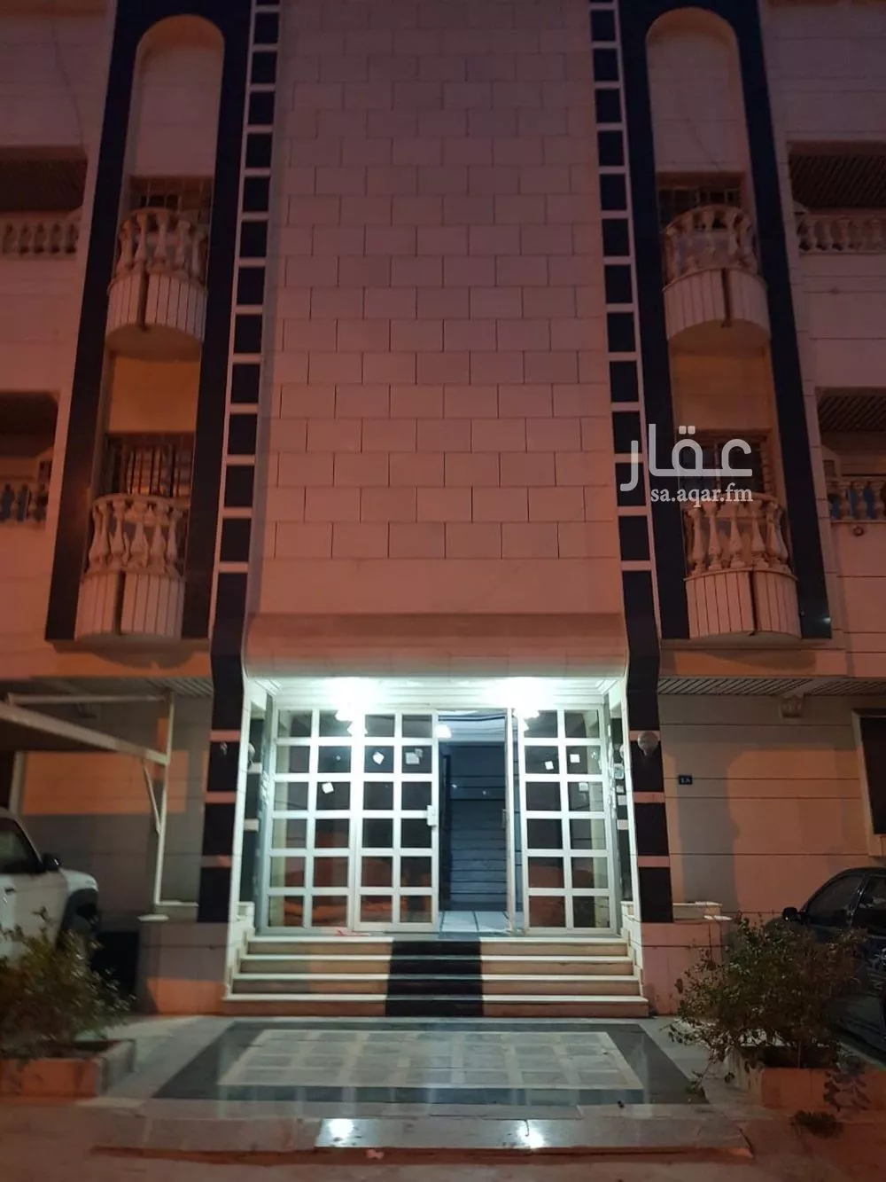 عمارة للبيع في شارع عفيف الدين , حي الصفاء, مدينة جدة, منطقة مكة المكرمة 1 صورة