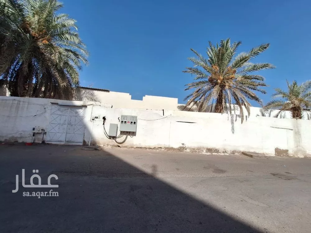 دور للبيع في شارع سعيد بن ابيض بن حمال, حي الظاهرة, مدينة المدينه المنوره, منطقة المدينة المنورة 1 صورة