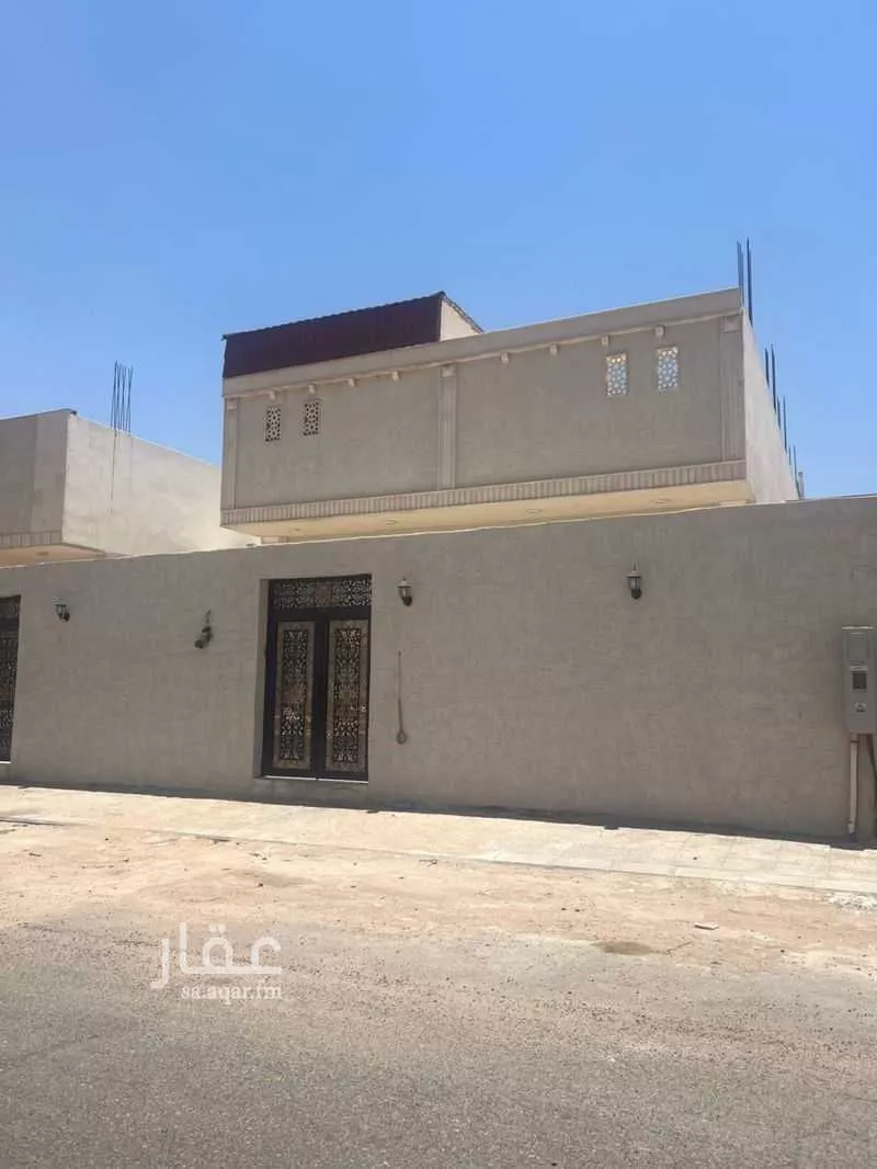 فيلا للبيع في شارع محمد بن عثمان, حي بنى بياضة, مدينة المدينه المنوره, منطقة المدينة المنورة 1 صورة