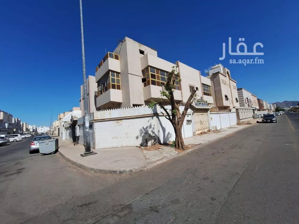 عمارة للبيع في شارع ثابت ابن خنساء, حي الخالدية, مدينة المدينه المنوره, منطقة المدينة المنورة 1 صورة