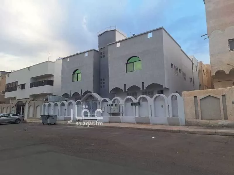 عمارة للإيجار في شارع زهير بن صرد, حي بئر عثمان, مدينة المدينة المنورة, منطقة المدينة المنورة 1 صورة