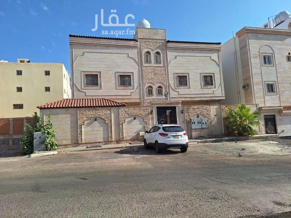 عمارة للبيع في شارع محمد بن عبدالرحيم, حي الرانوناء, مدينة المدينه المنوره, منطقة المدينة المنورة 1 صورة