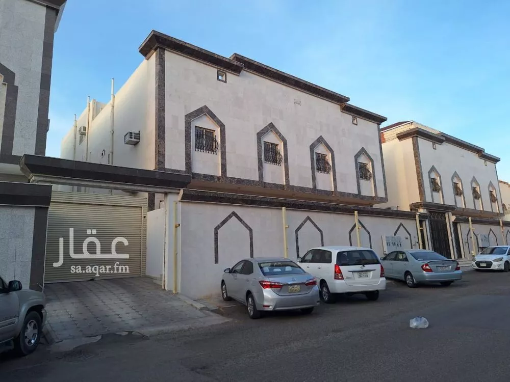 عمارة للبيع في شارع القاسم ابن سلام, حي ذو الحليفة, مدينة المدينه المنوره, منطقة المدينة المنورة 1 صورة