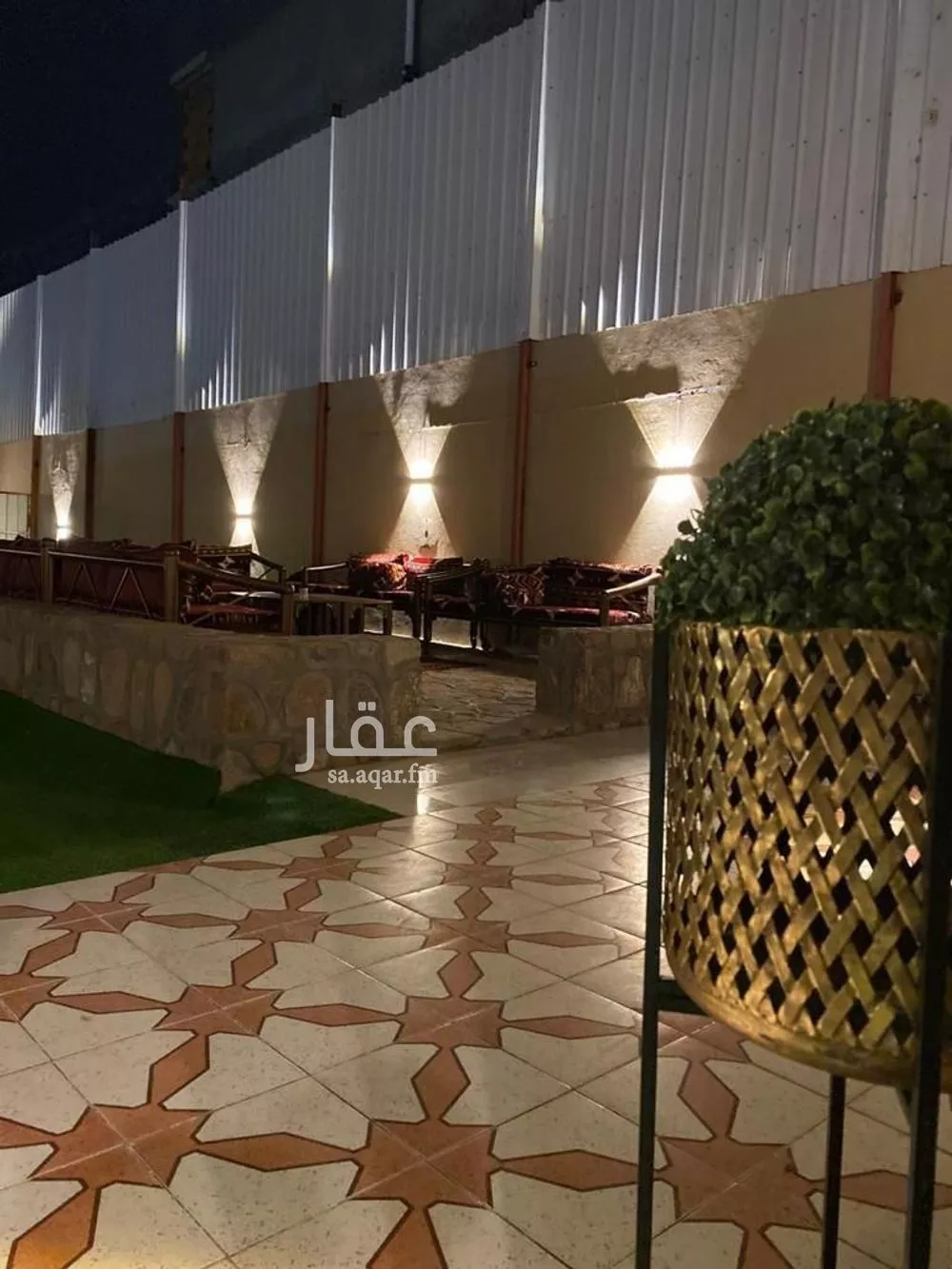 استراحة للبيع في شارع ابن الشيخ, حي العزيزية, مدينة المدينه المنوره, منطقة المدينة المنورة 1 صورة