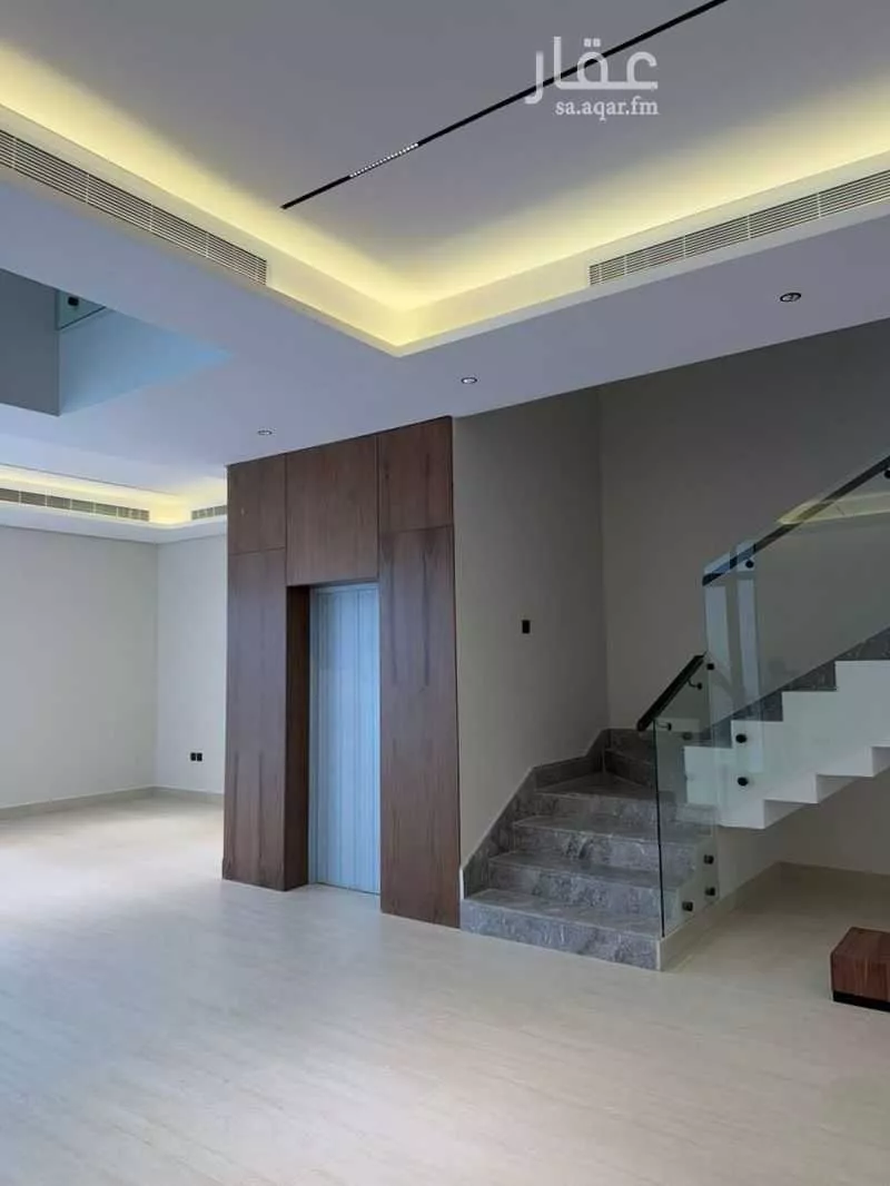 فيلا للبيع في شارع الحضرة, حي الملقا, مدينة الرياض, منطقة الرياض 1 صورة