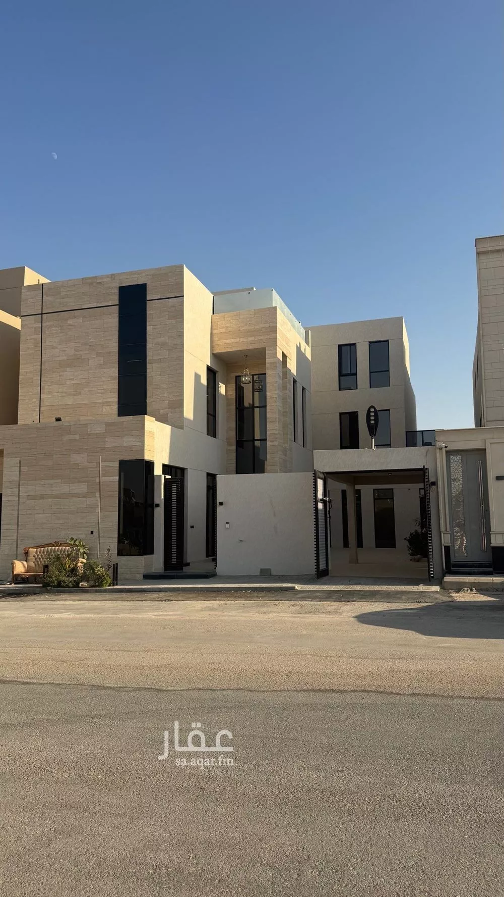 فيلا للبيع في شارع أمين بن محمد مرداد, حي المهدية, مدينة الرياض, منطقة الرياض 1 صورة