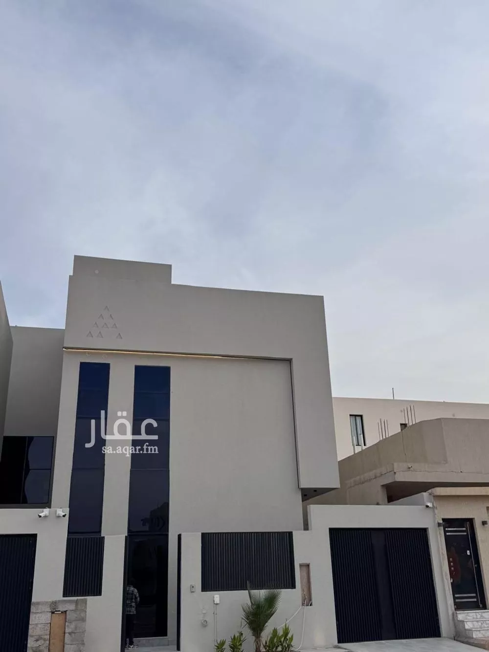 فيلا للبيع في شارع سعد الله بن مجالد, حي المهدية, مدينة الرياض, منطقة الرياض 1 صورة