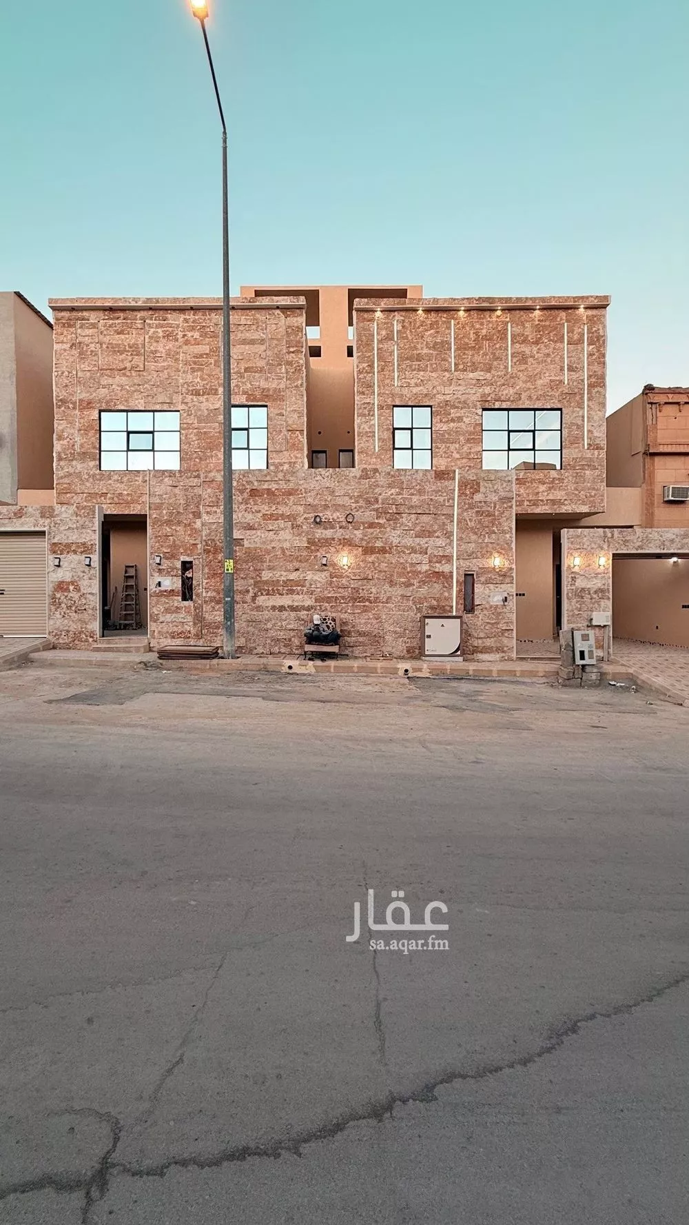 فيلا للبيع في شارع أسعد الحطابي, حي العريجاء الأوسط, مدينة الرياض, منطقة الرياض 1 صورة