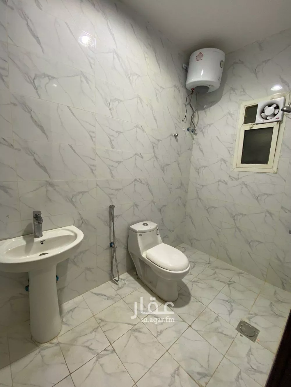 شقة للإيجار في شارع زيد البغدادي, حي الوزارات, مدينة الرياض, منطقة الرياض 1 صورة