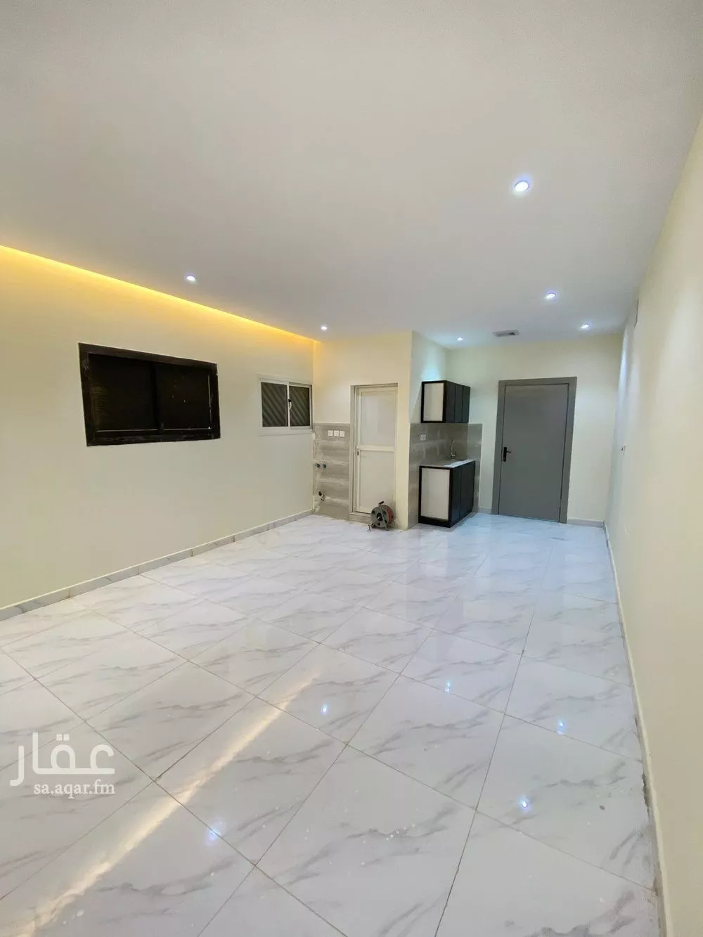 شقة للإيجار في شارع الفجر, حي السويدي الغربي, مدينة الرياض, منطقة الرياض 1 صورة