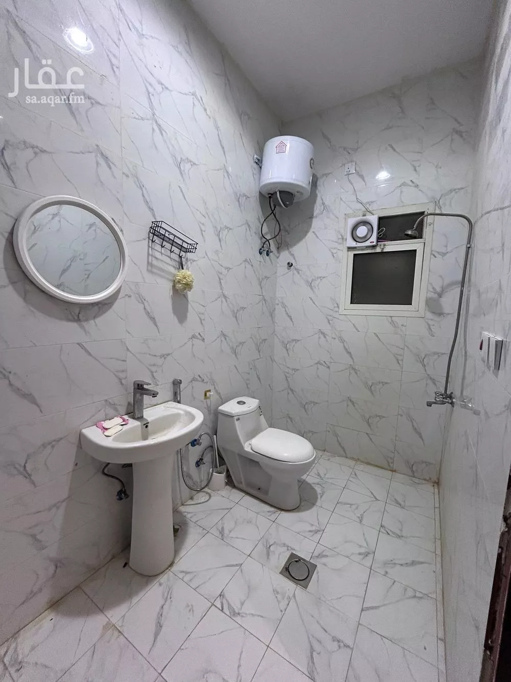 شقة للإيجار في شارع زيد البغدادي, حي الوزارات, مدينة الرياض, منطقة الرياض 1 صورة