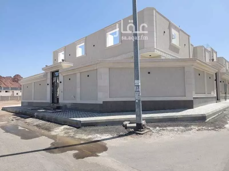 دور للبيع في شارع عمارة بن زيد, حي المدينة الصناعية, مدينة المدينه المنوره, منطقة المدينة المنورة 1 صورة