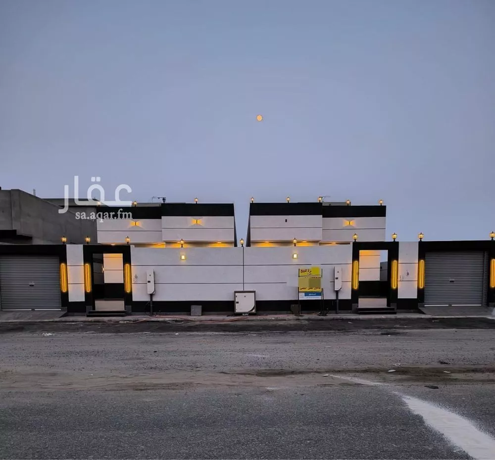 فيلا للبيع في شارع طيبه, حي الوفاء, مدينة جدة, منطقة مكة المكرمة 1 صورة