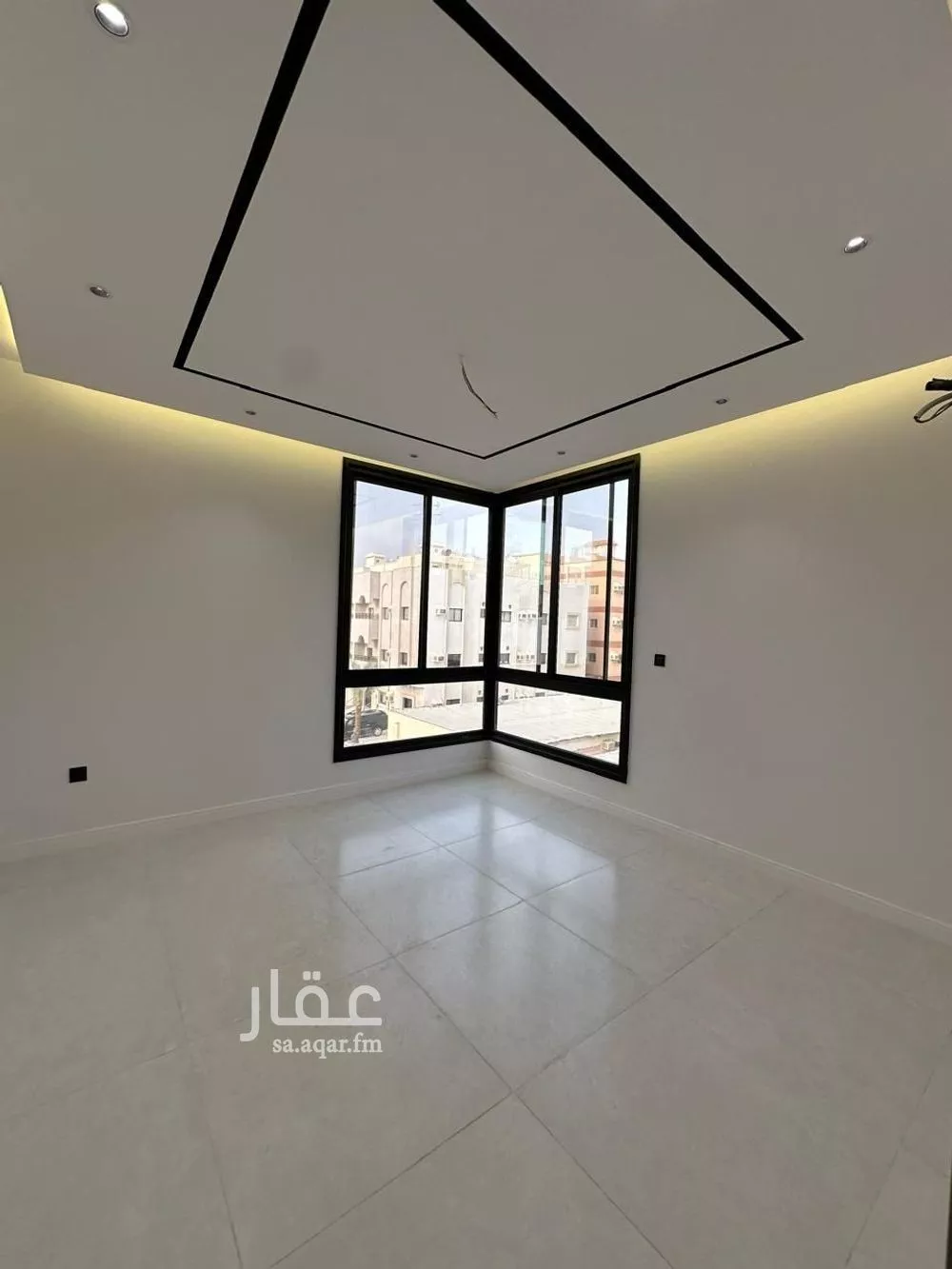 شقة للبيع في شارع البطحاء, حي الفيصلية, مدينة جدة, منطقة مكة المكرمة 1 صورة