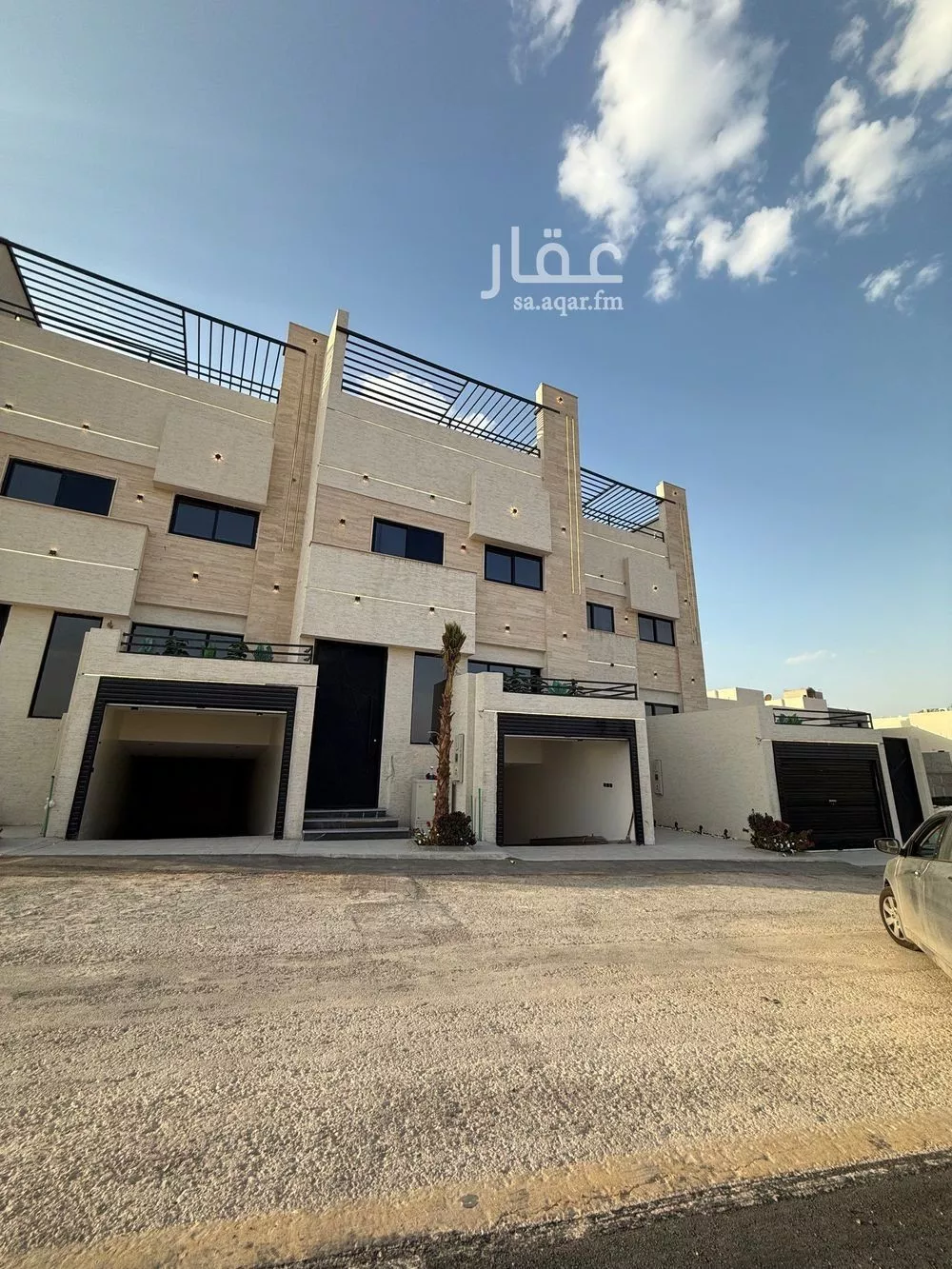 فيلا للبيع في شارع احمد بن الحسين بن مهران, حي المهدية, مدينة الرياض, منطقة الرياض 1 صورة
