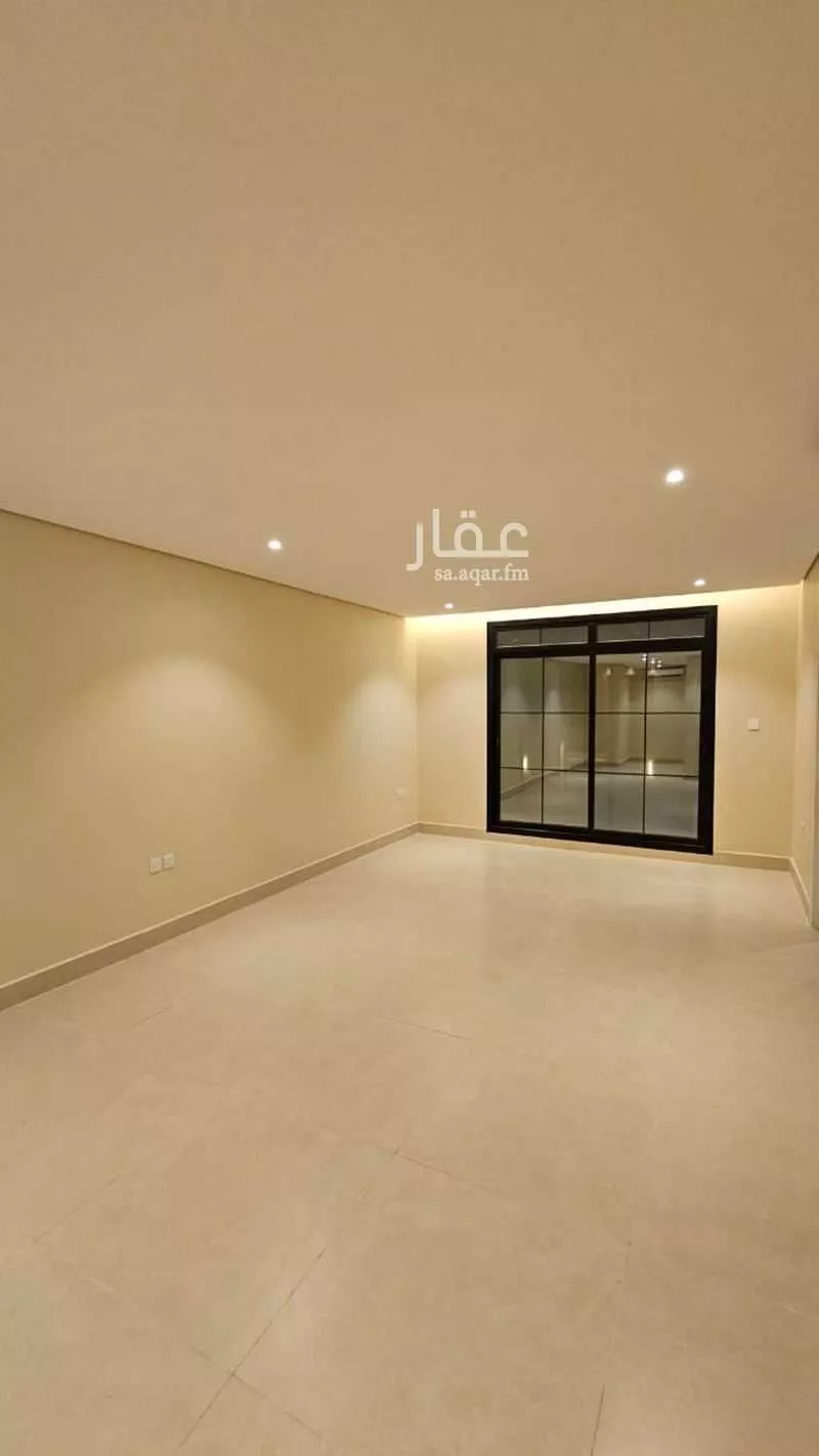فيلا للإيجار في شارع رقم 31, حي الملقا, مدينة الرياض, منطقة الرياض 1 صورة