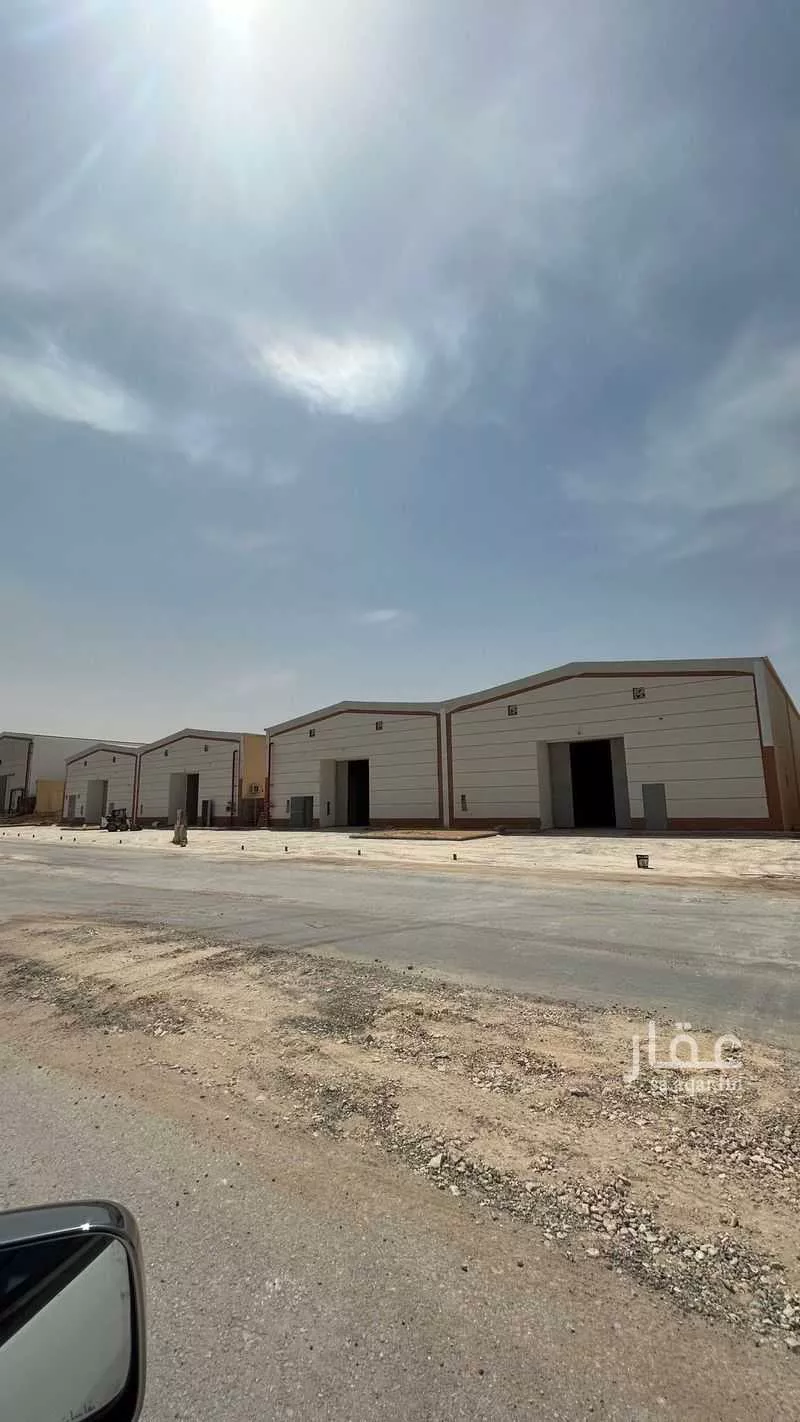 مستودع للإيجار في شارع رقم 30, حي المنصورية, مدينة الرياض, منطقة الرياض 1 صورة